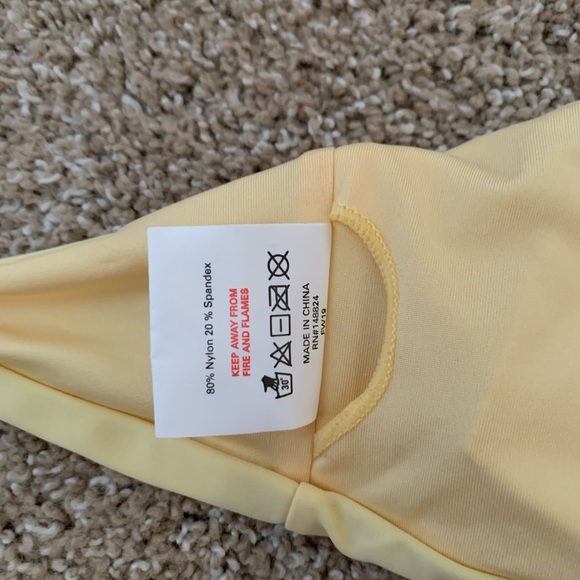 Kiss My Peach Light Yellow Square Neck Halter Swimsuit Bikini Top size XS EUC - Picture 4 of 5